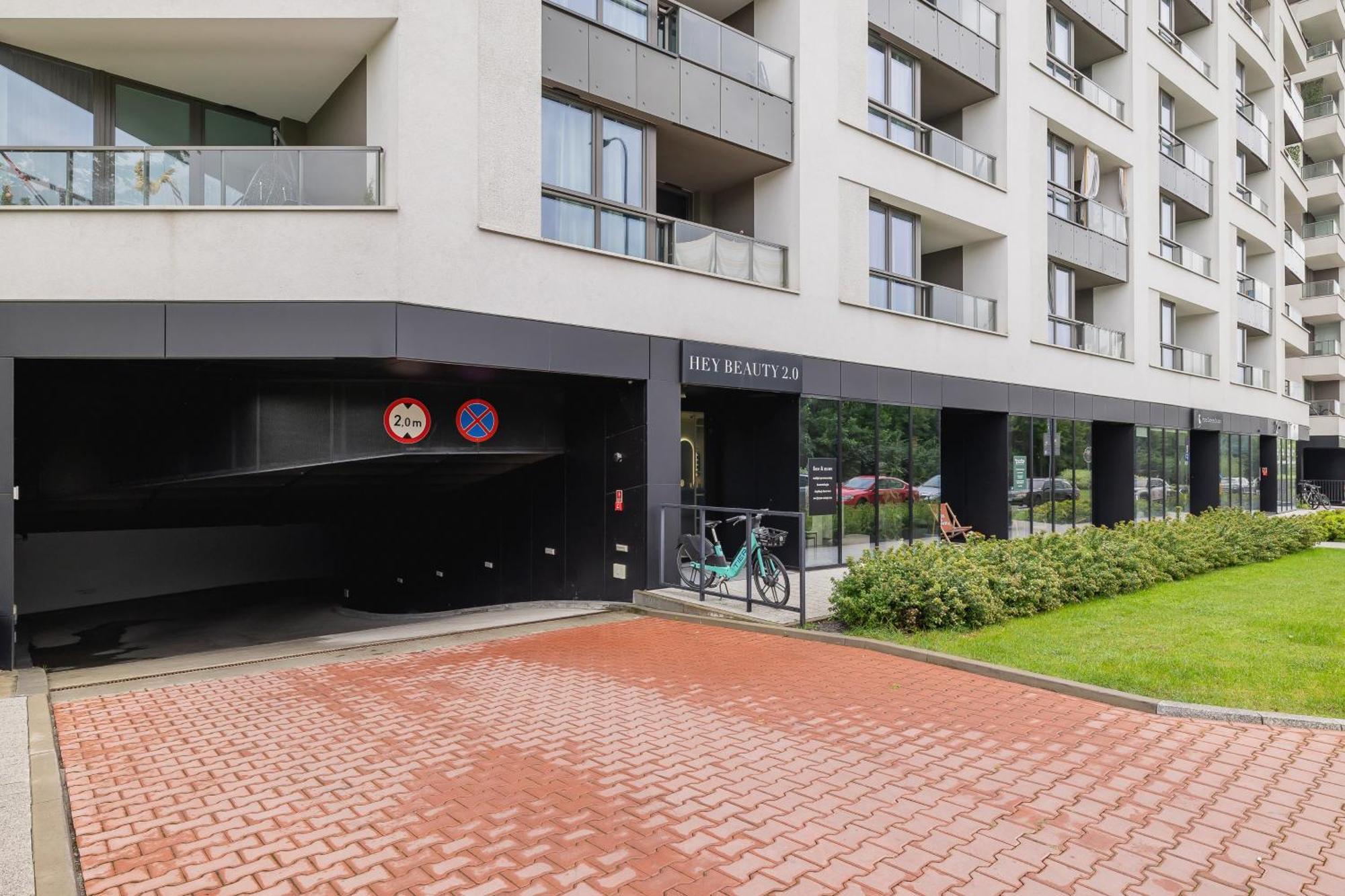 Przestronny Apartament Z Balkonem By Noclegi Renters Krakkó Kültér fotó