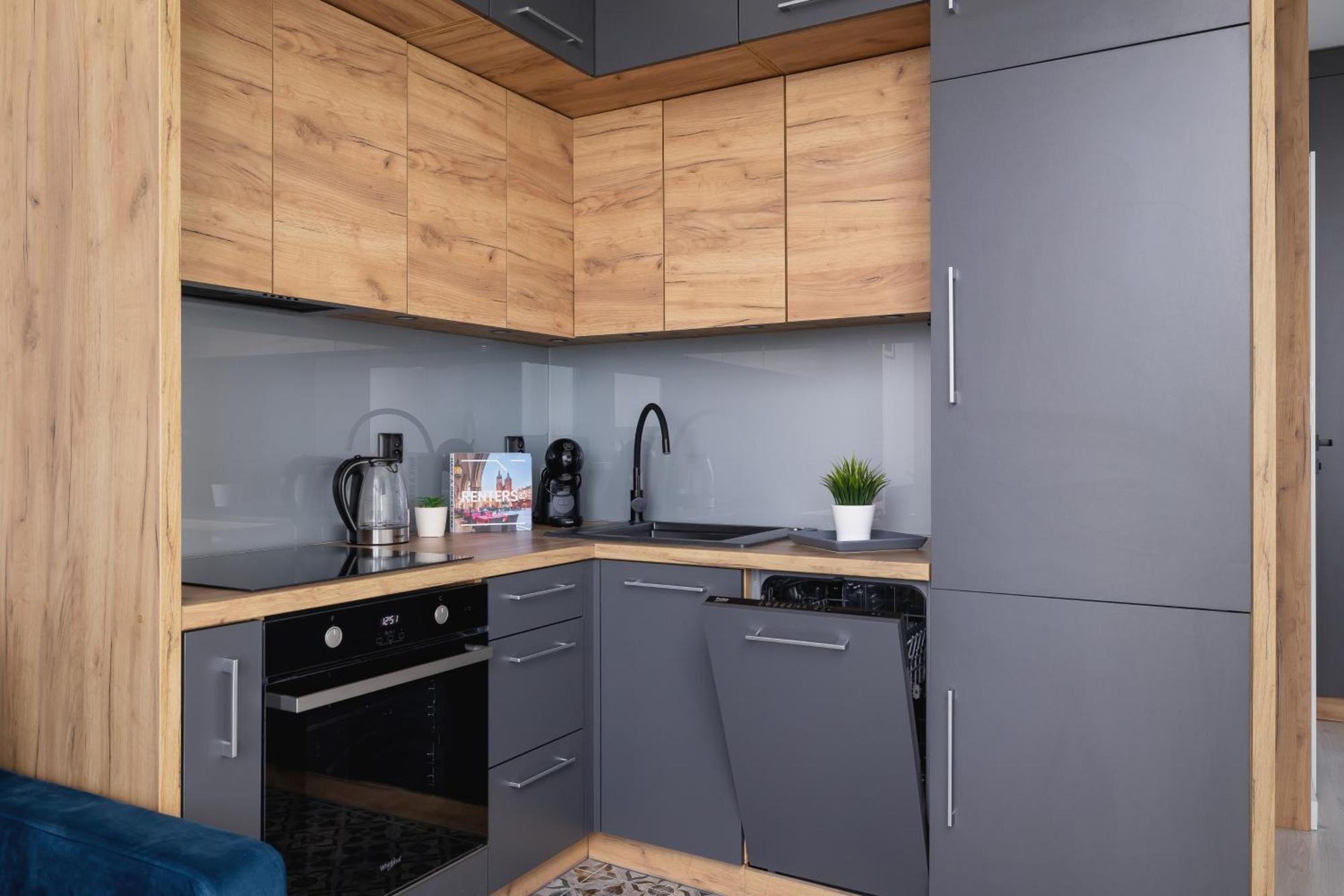 Przestronny Apartament Z Balkonem By Noclegi Renters Krakkó Kültér fotó