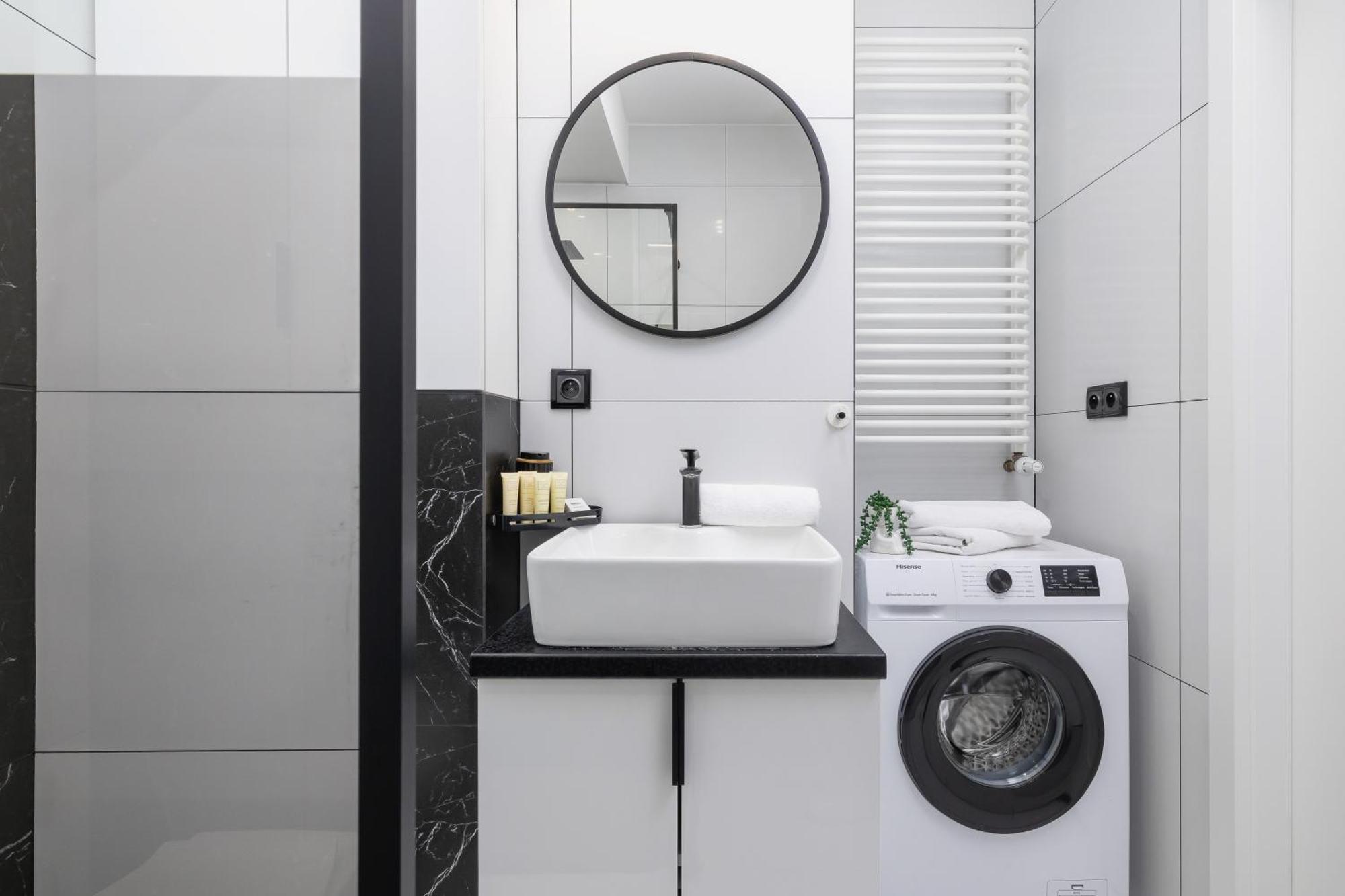 Przestronny Apartament Z Balkonem By Noclegi Renters Krakkó Kültér fotó