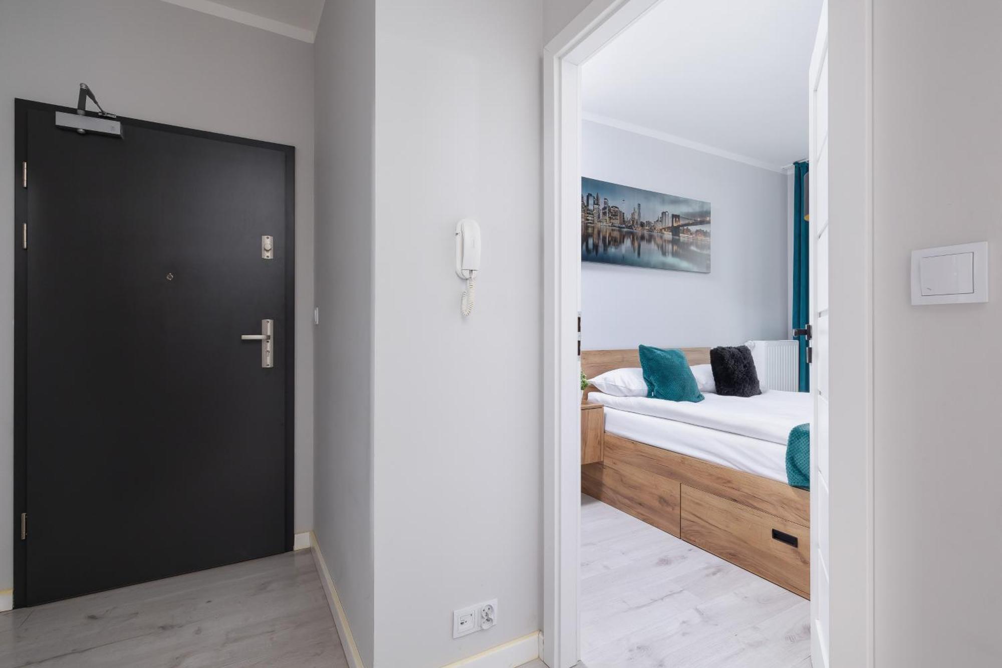 Przestronny Apartament Z Balkonem By Noclegi Renters Krakkó Kültér fotó
